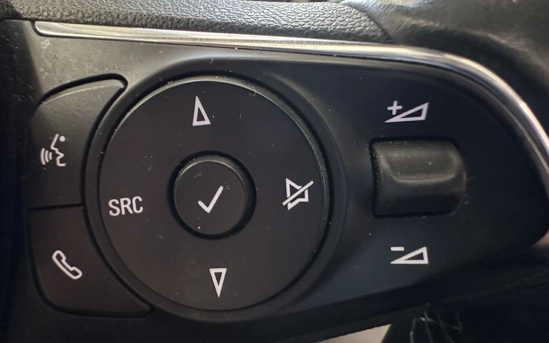 Zunanja slika - Opel Crossland X - 1.2 61KW.1 lastnik.12 mesečno jamstvo - 9