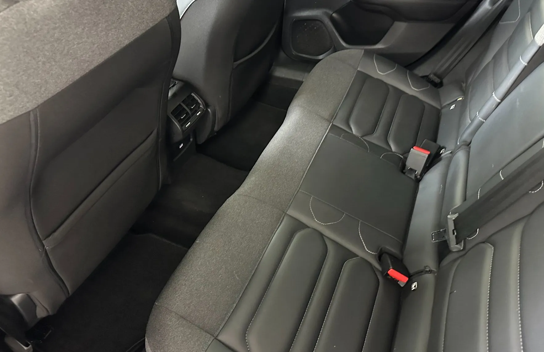 Zunanja slika - Citroën C4 - 1.5 BlueHDi Shine Pack 96KW.USNJE.KAMERA.LED.NAVI - 17