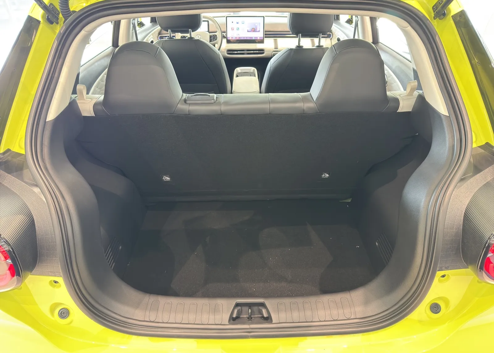 Zunanja slika - Dongfeng Box - 42.3 kWh + 360 kamera + tempomat + memory - 14