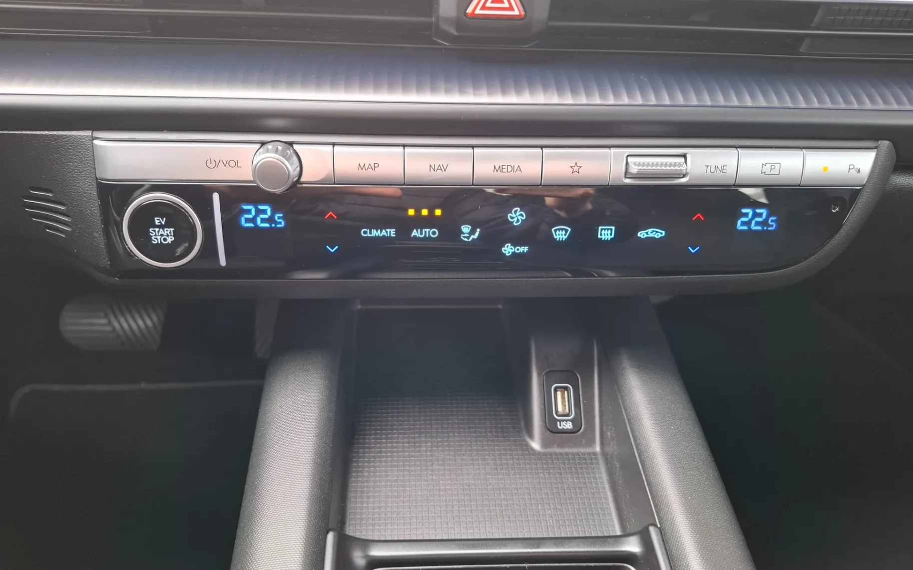 Zunanja slika - Hyundai Ioniq - 6 EV 53 kWh - 3.000€ SUBVENCIJE + BOGATA OPREMA - 17