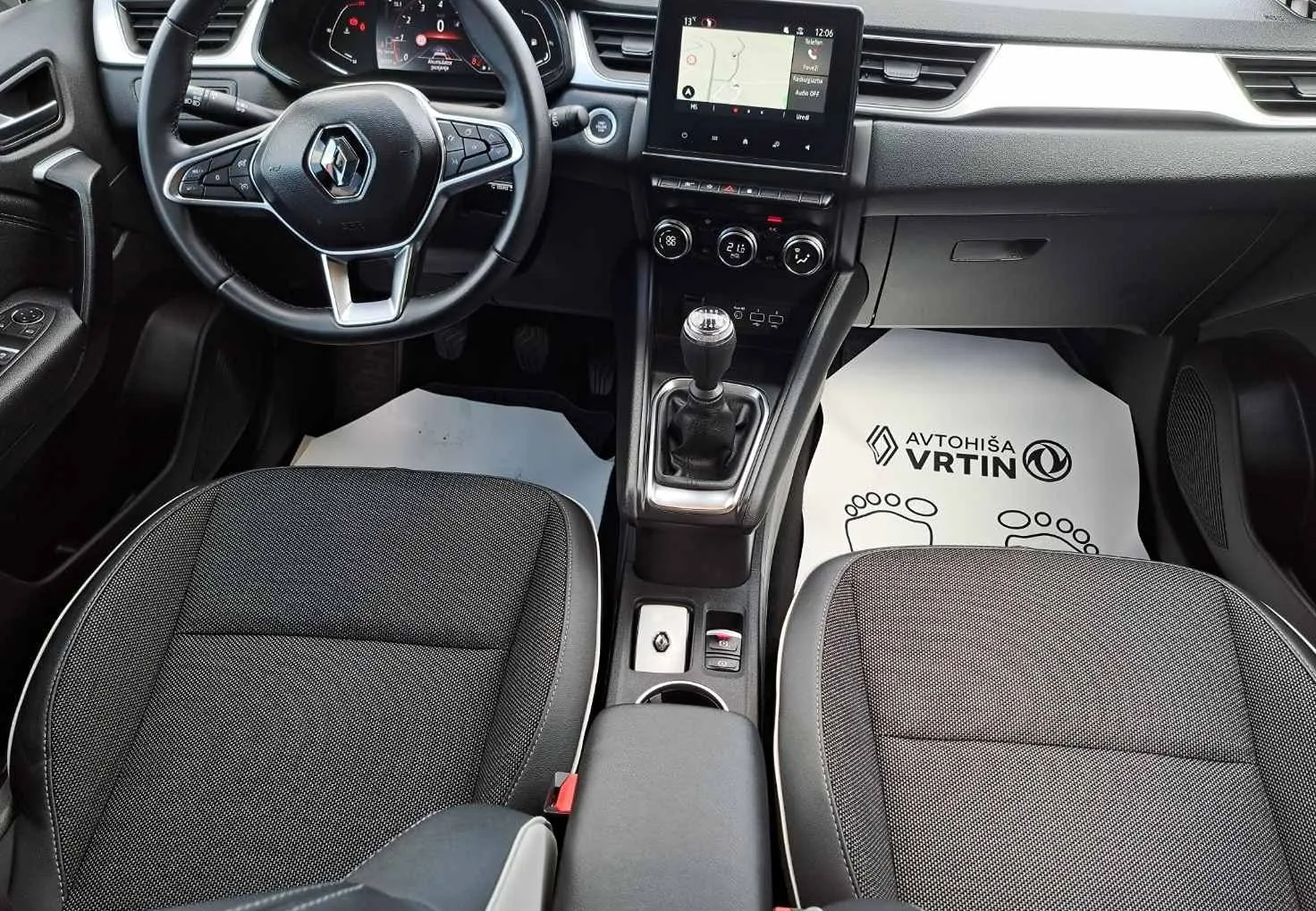 Zunanja slika - Renault Captur - 1.0 TCE 90 TECHNO Z ENOLETNIM JAMSTVOM - 10