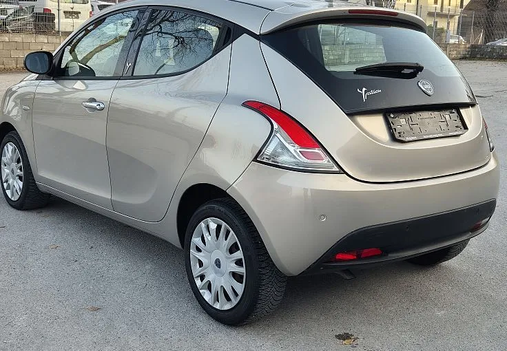 Zunanja slika - Lancia Ypsilon - 0.9 TwinAir + AUTOMATIC + IT DOK + EXTRA CENA - 7
