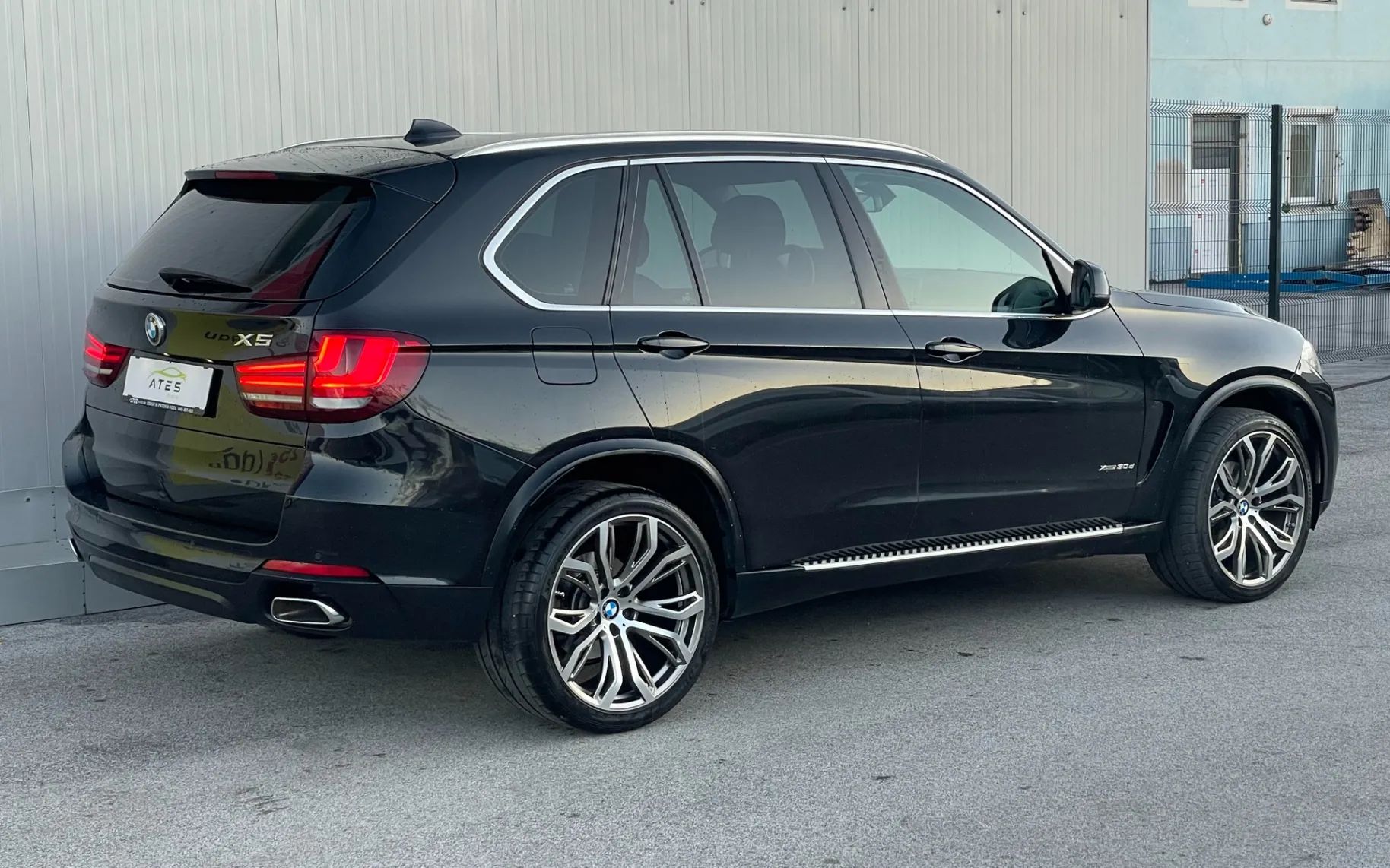 Zunanja slika - BMW X5 - xDrive30d Avt. - 4
