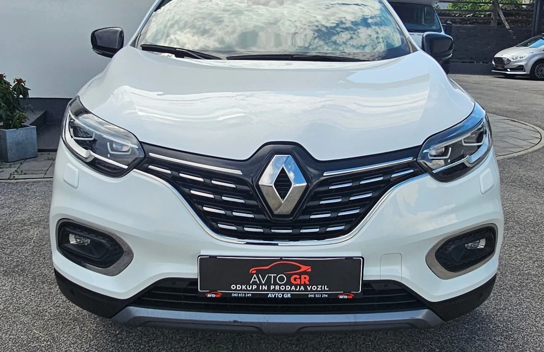 Zunanja slika - Renault Kadjar - TCe 140 Limited- SLO-1. LAST.-Le 129.000km-Perla b - 13