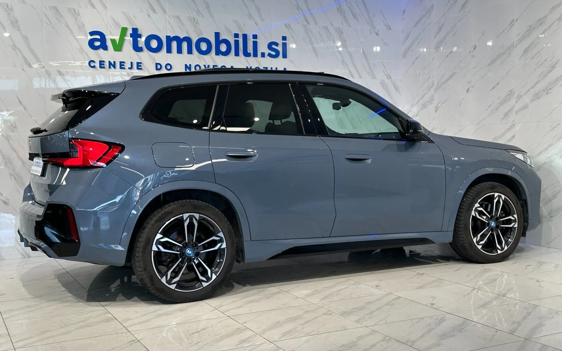 Zunanja slika - BMW iX1 - xDrive30 |M-Sport|ACC|Pano|HUD|Harman|360K|SLO|... - 5