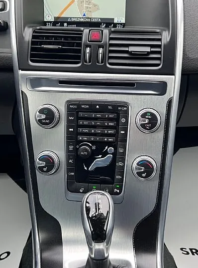 Zunanja slika - Volvo XC60 - D4+Ocean Race+ACC+NAVI+MEMORY+KAMERA... - 13