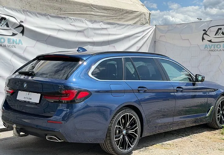 Zunanja slika - BMW Serija 5 - Touring: 520i Luxury Line - LED - MEMORY - VIRTUAL - ALU - 3