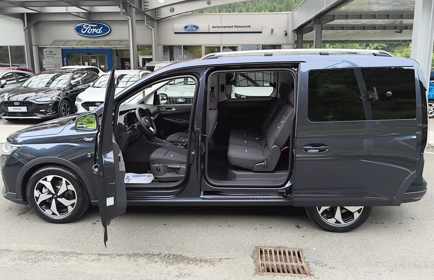 Zunanja slika - Ford Tourneo Connect - ACTIVE 2.0 TDCi EcoBlue 122PS A7 L2 7SED - 10