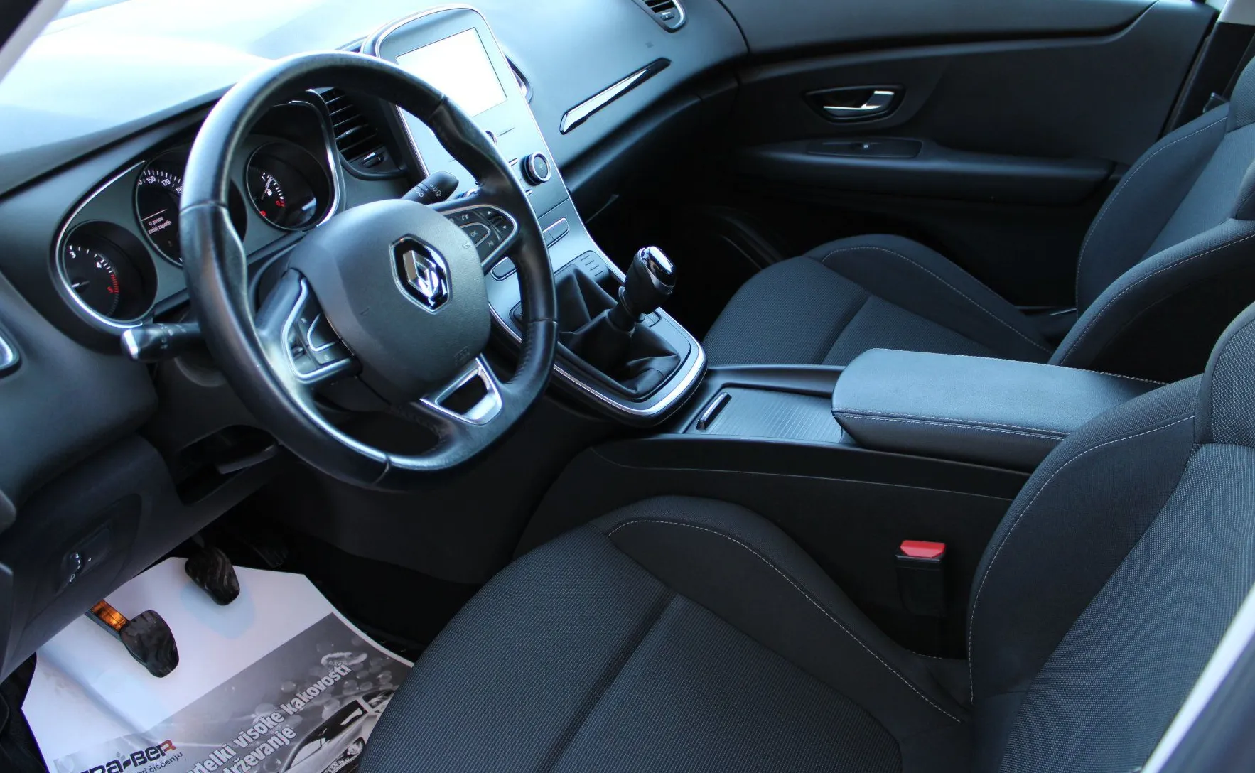 Zunanja slika - Renault Scénic - Scenic dCi 110 - 12