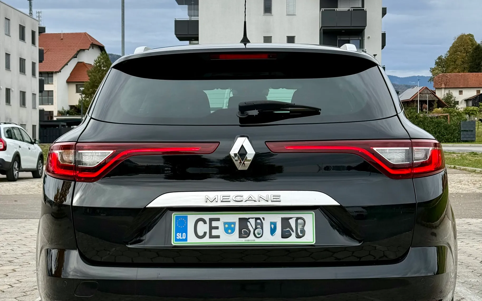 Poročilo o preverjanju vozila - Renault Mégane - Berline dCi 130 Energy Bose (*slike v oglasu) - 8