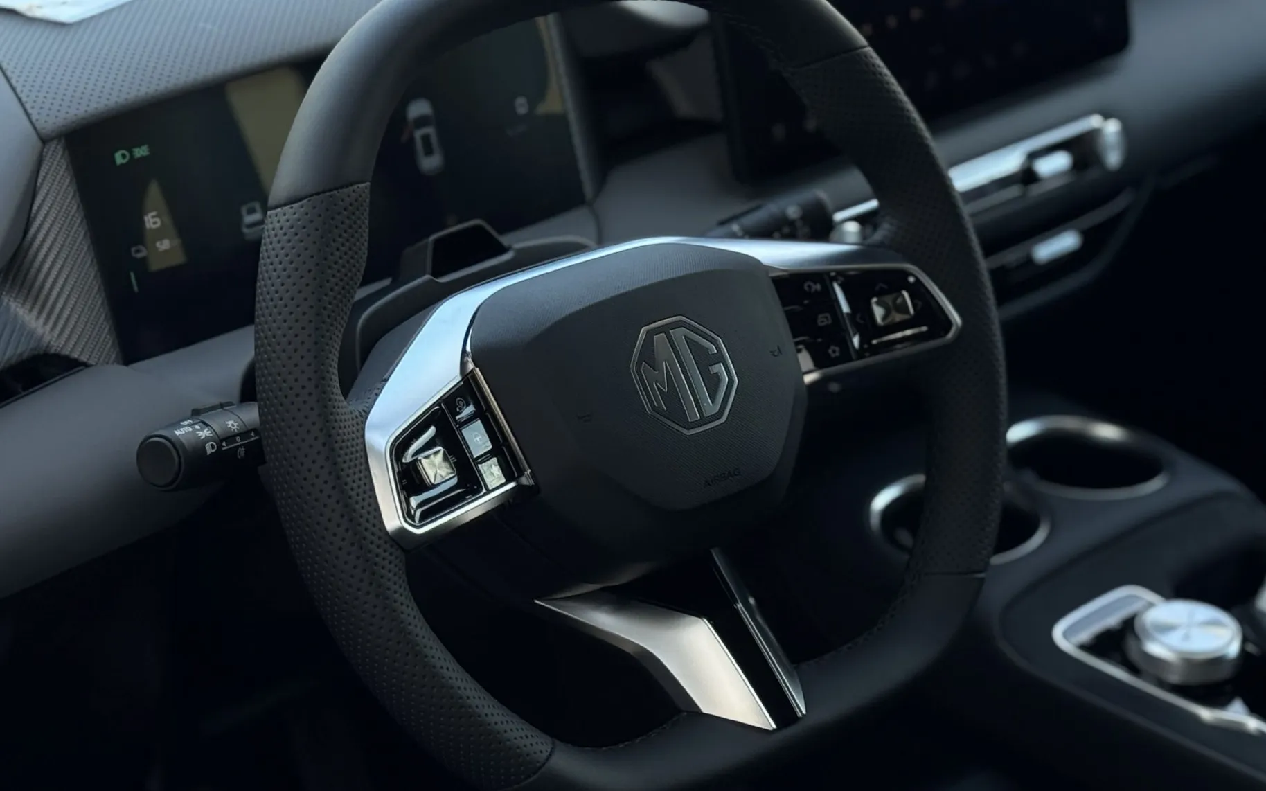 Zunanja slika - MG MGS5 EV - LUXURY - 11