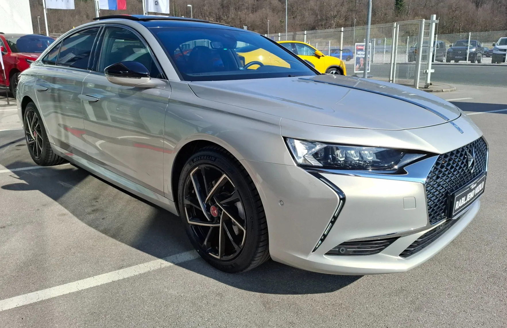 Zunanja slika - DS DS 9 - 1.6PHEV PERFORMANCE LINE+ 250HP - KOT NOV - 193KM - 4