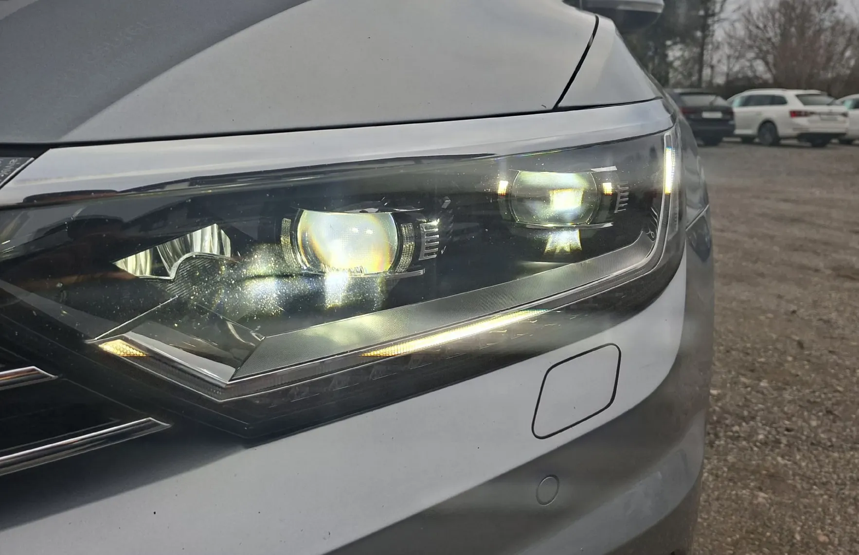 Zunanja slika - VW Passat - Variant 2.0 TDI  4-Motion R-line DSG - 16