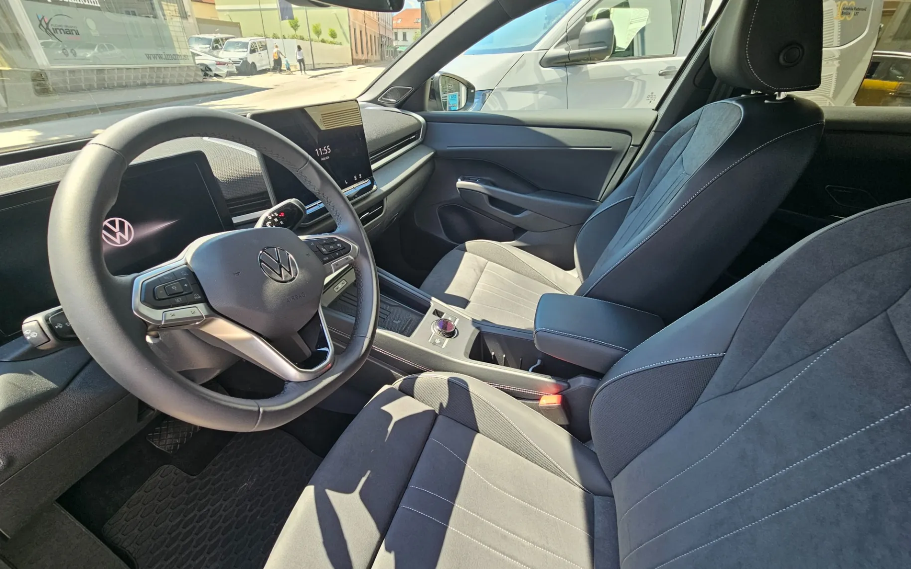 Zunanja slika - Volkswagen T-Roc - 1.5 eTSI Style DSG - 7