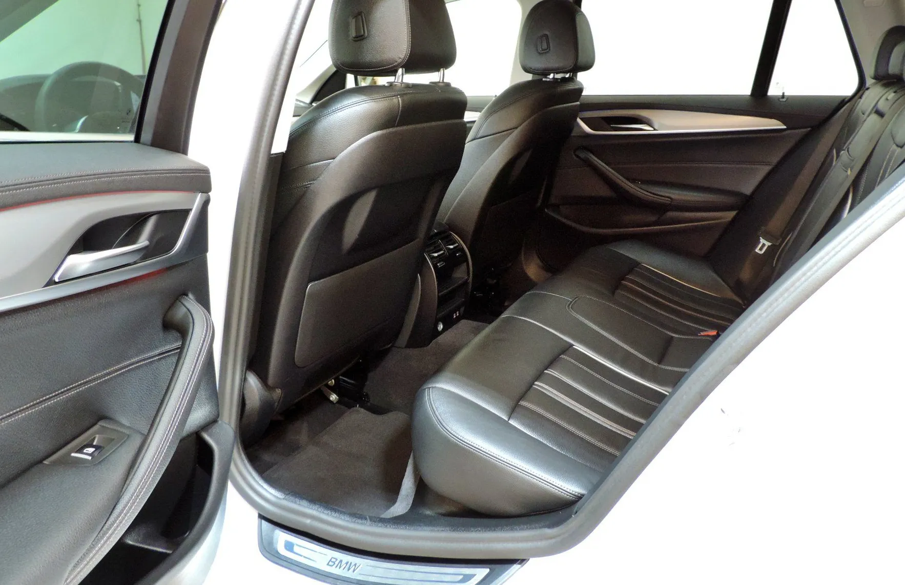 Zunanja slika - BMW Serija 5 - Touring: 520d xDrive Touring Avt. Luxury - 10