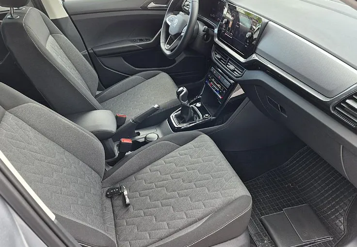 Zunanja slika - VW T-Cross - 1.0 TSI BMT 4All KOT NOV samo 30410 kilometrov - 4