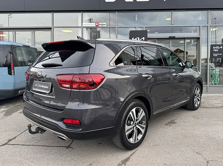 Zunanja slika - KIA Sorento - 2.2 CRDi Platinum Edition 4WD -360K -PANO -ACC - 4