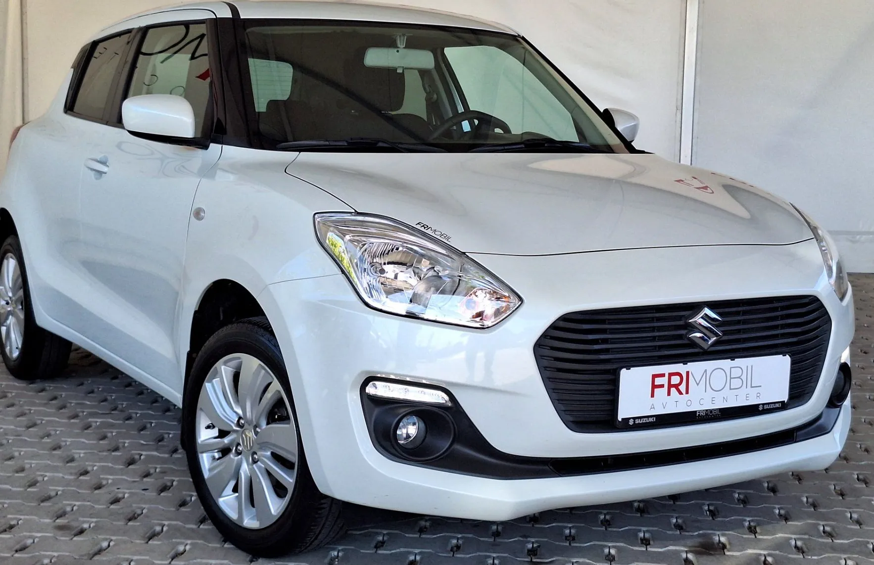 Zunanja slika - Suzuki Swift - 1.2 VVT AllGrip Premium•SLO•4X4•GRET.SEDEŽEV• - 2