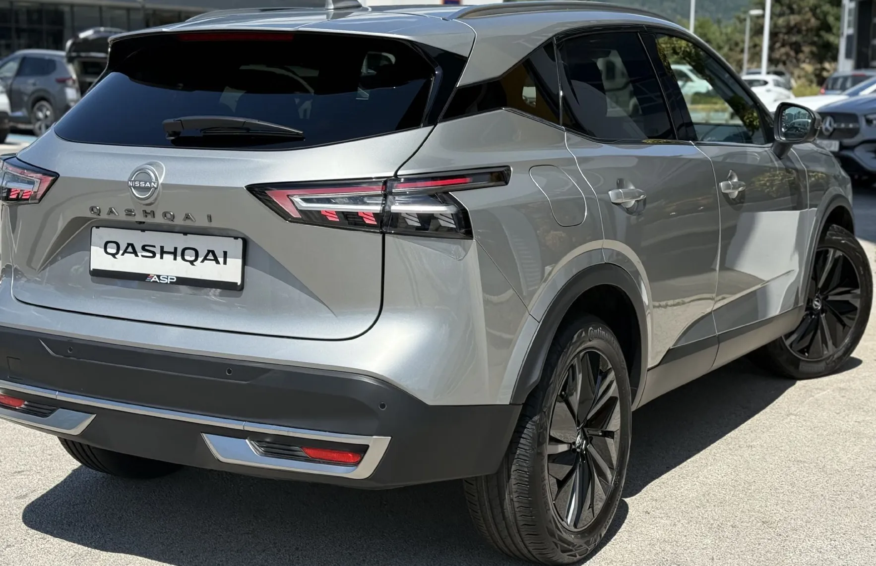 Zunanja slika - Nissan Qashqai - 1.3 DIG-T Mild Hyb.158 2WD X-Tron.TEKNA - 6