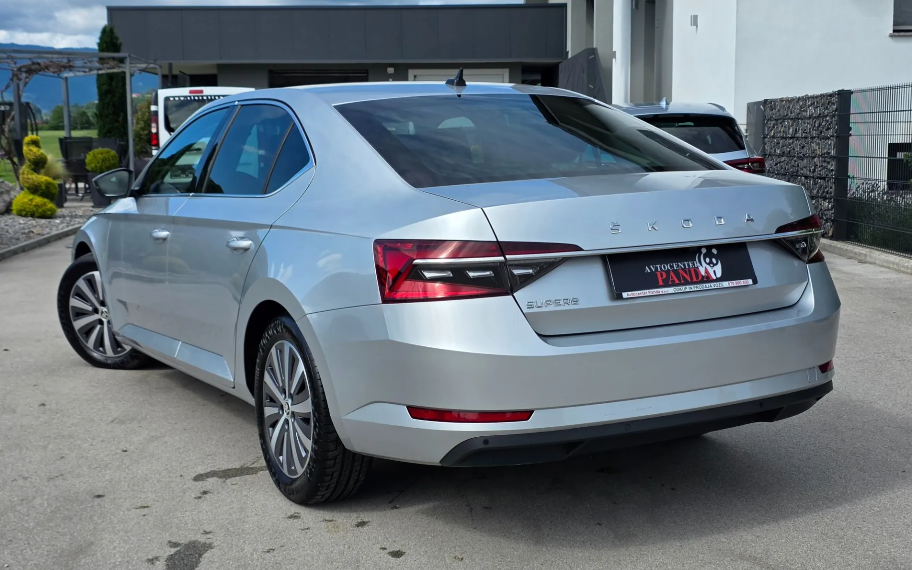 Zunanja slika - Škoda Superb - 2,0 TDI Style DSG - 3
