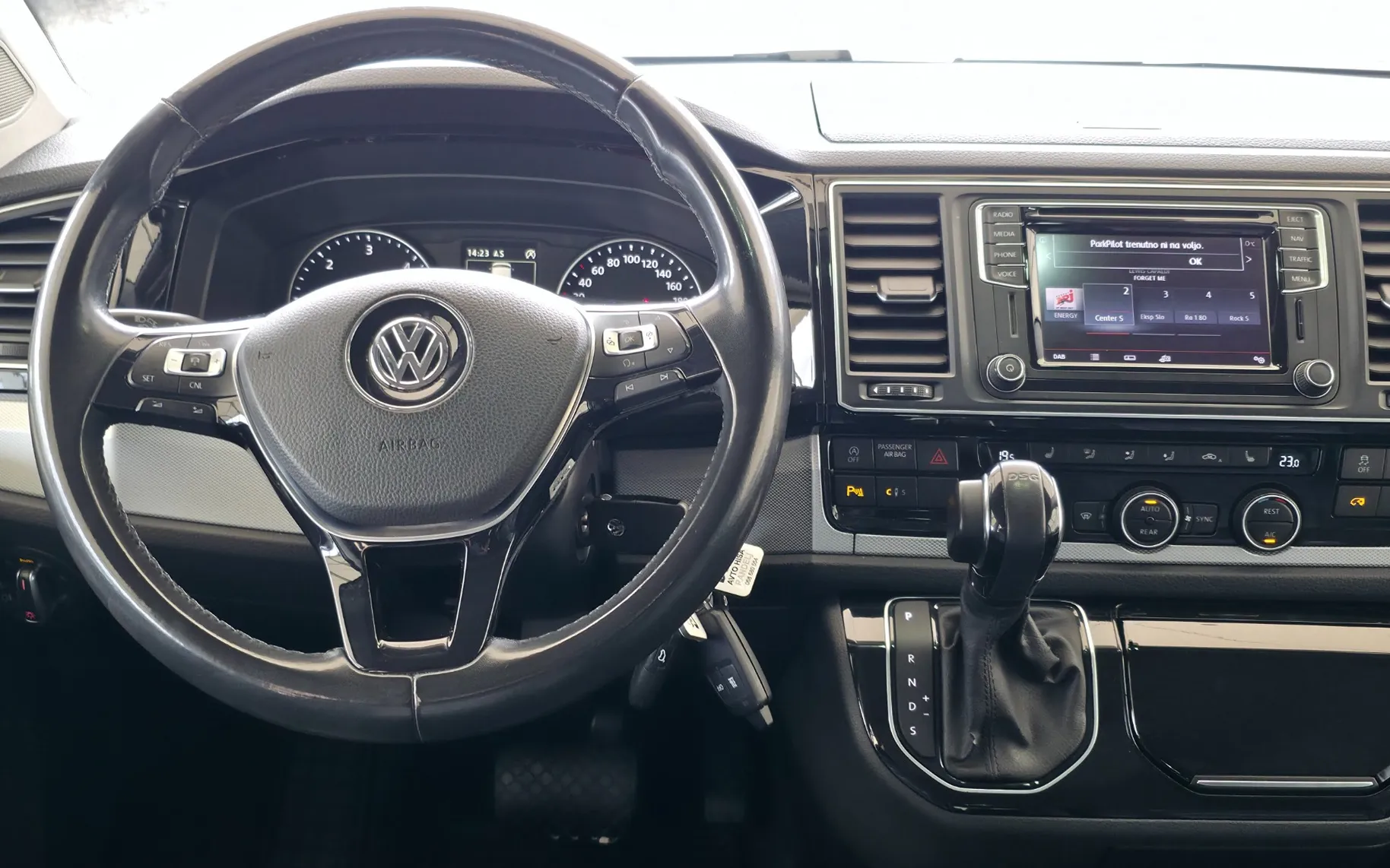 Zunanja slika - Volkswagen Multivan - T6 2.0 TDI Highline 4Motion - 4