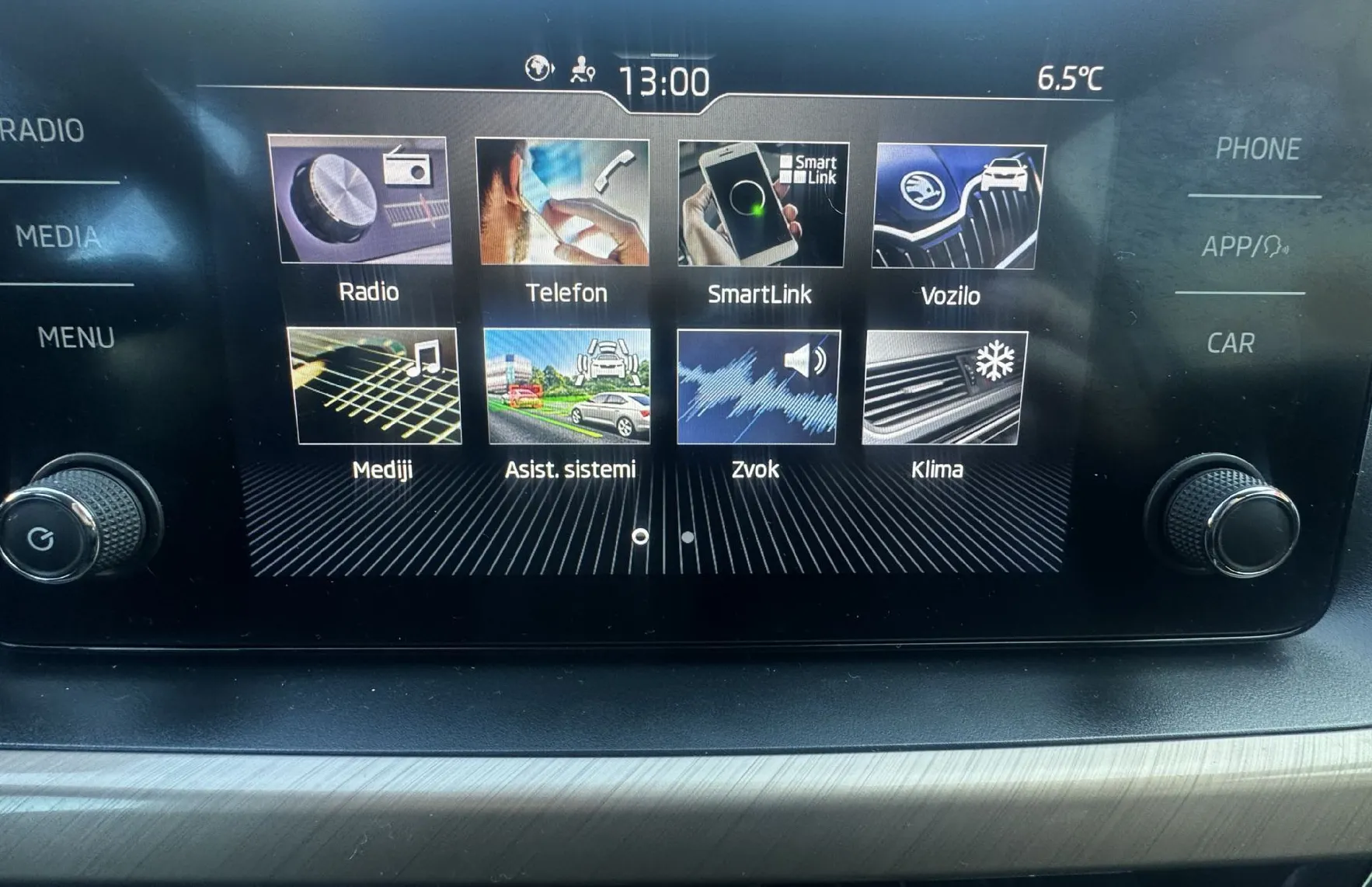 Zunanja slika - Škoda Scala - 1.5 TSI ACT. 110kW.SLOVENSKI.SAMO 91.000 KM.VSI SE - 3