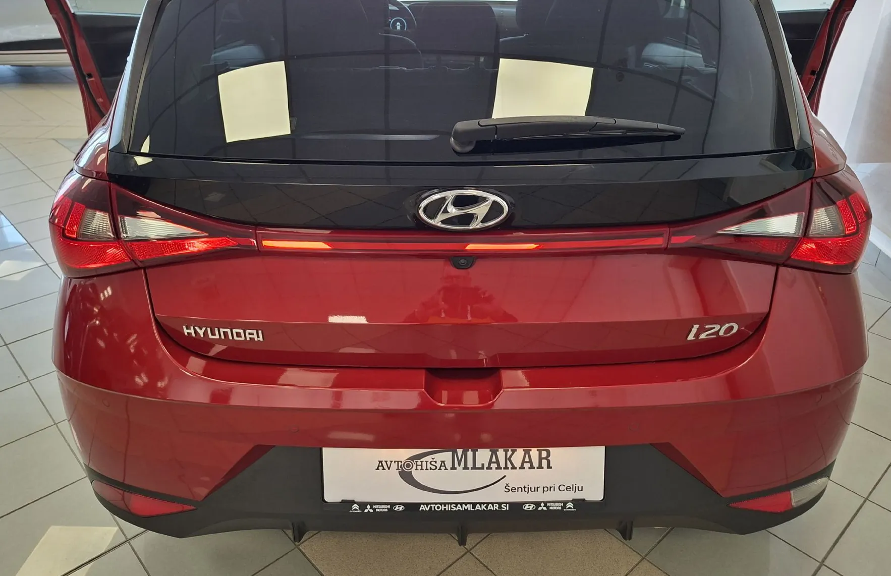 Zunanja slika - Hyundai i20 - 1.0 T-GDI 100 COMFORT-LED-KAMERA-PDC-ODLIČEN- - 5
