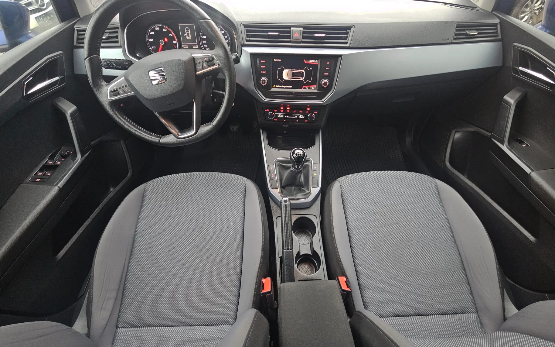 Notranja slika - Seat Arona - 1,0 TSI Style - 9