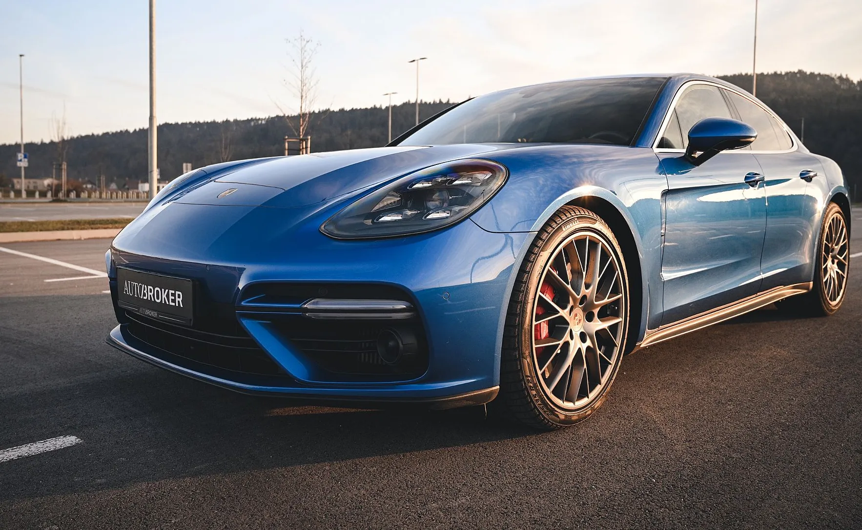 Zunanja slika - Porsche Panamera - Turbo PDK - 1