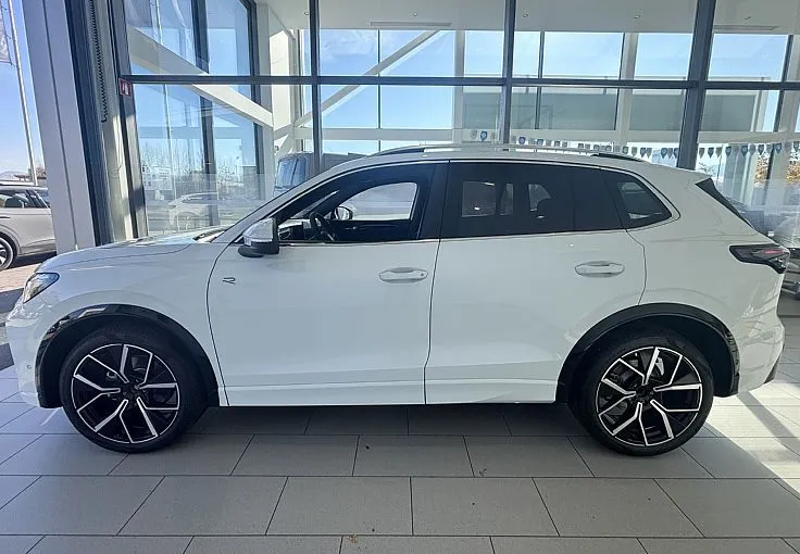 Zunanja slika - Volkswagen Tiguan - R-Line 4JOY 1.5 eTSI DSG - 3