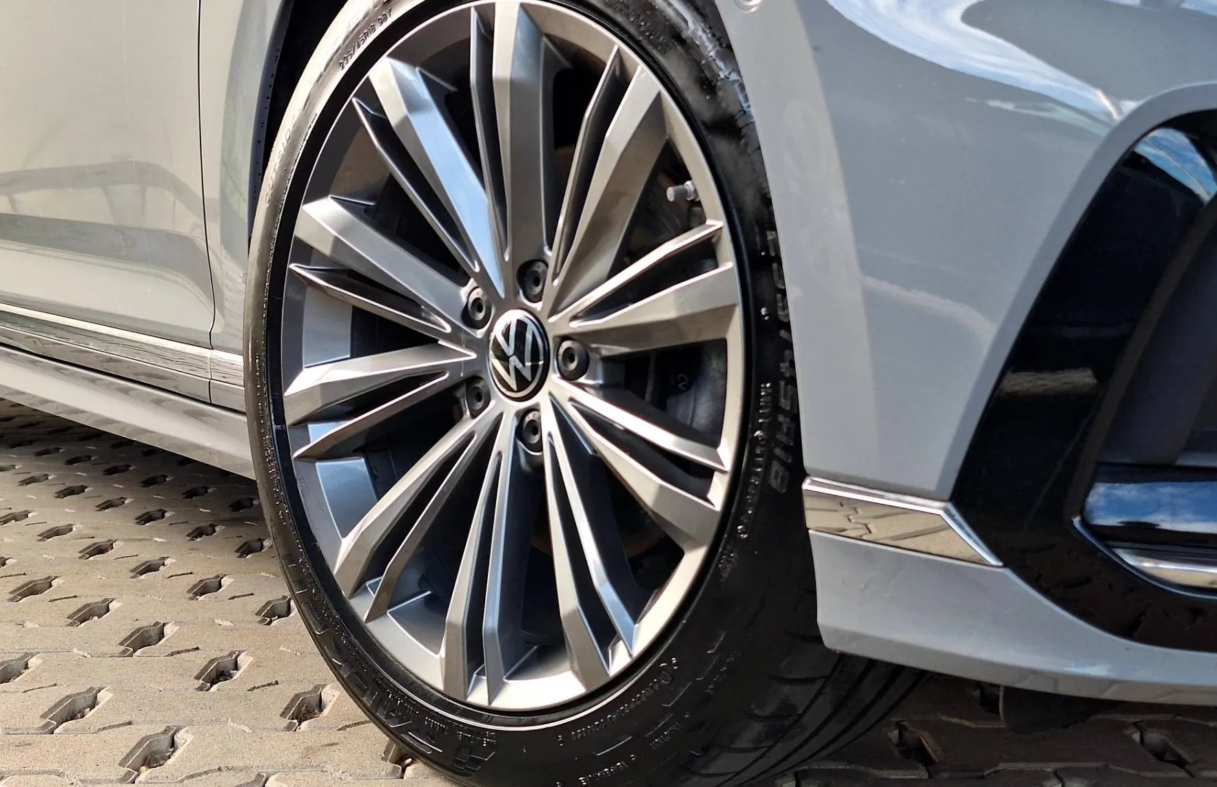 Zunanja slika - Volkswagen Passat - Variant 2.0 TDI R-line DSG•KAM360•WEBASTO•VL.KLJUKA•MASAŽA - 9