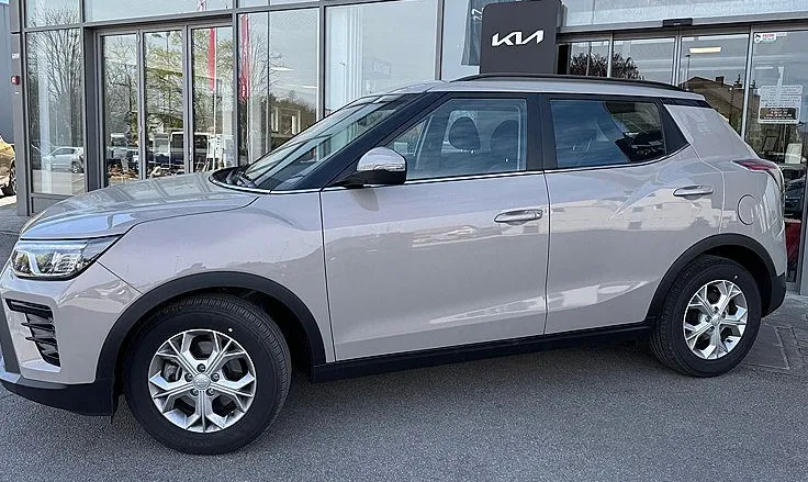 Zunanja slika - SsangYong Tivoli - 1.5 T-GDi Fresh 2WD M T  TESTNE VOŽNJE - 3