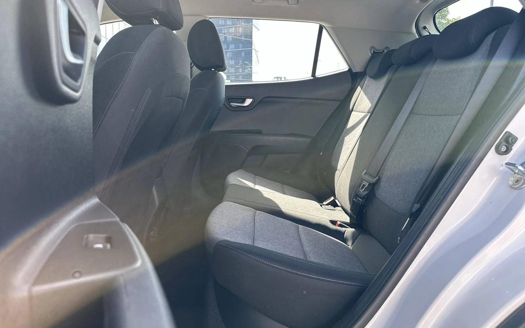 Notranja slika - KIA Stonic - 1.2 DPI LX Urban ISG - 11