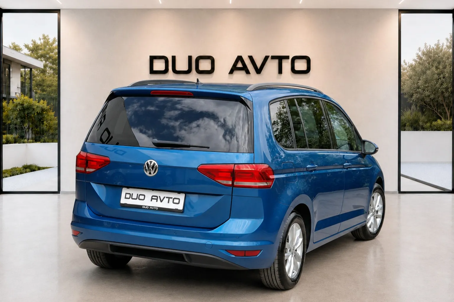 Notranja slika - VW Touran - 1.6TDI-DSG-7SEDEŽEV-ACC-F1-2XLED-2XPDC-NA OBROKE - 12