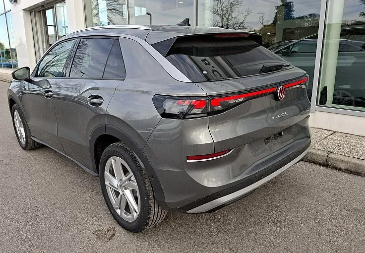 Zunanja slika - Volkswagen T-Roc - 1.5 eTSI Style DSG 110  150 - 3
