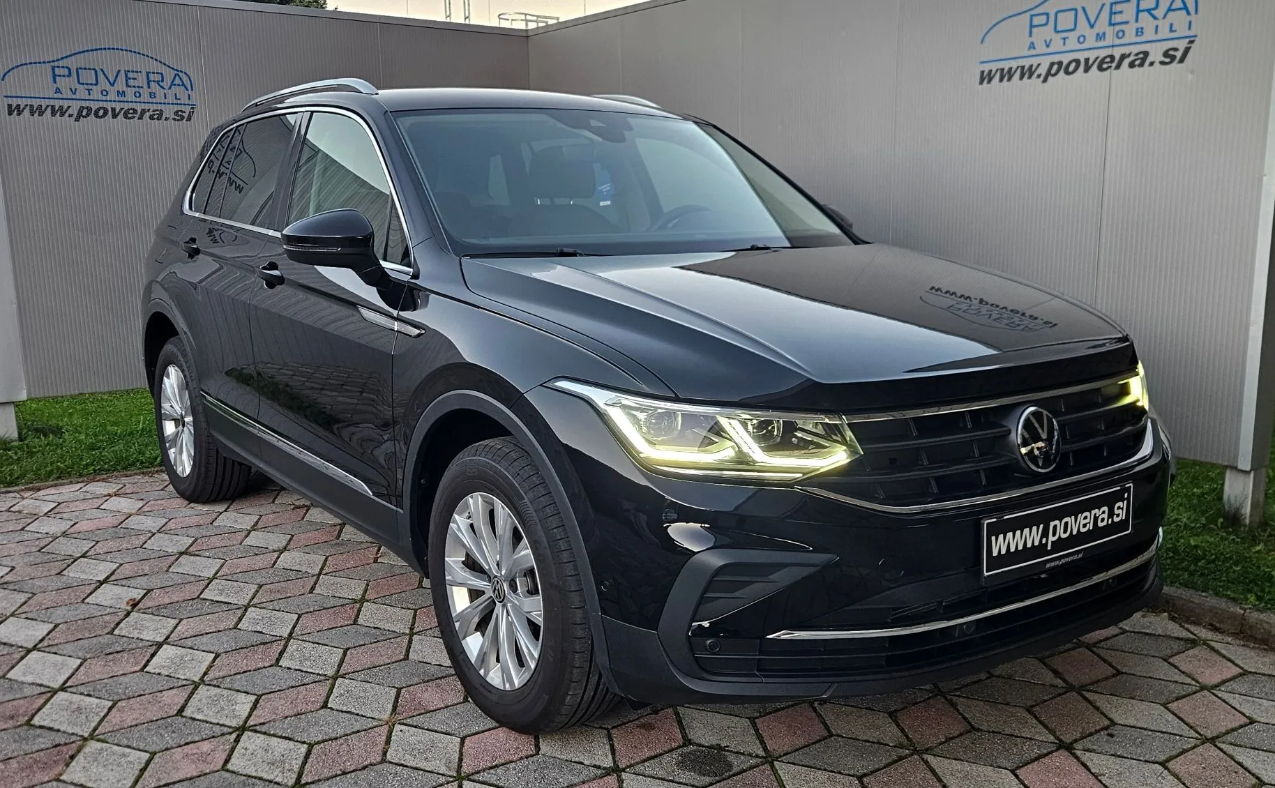 Zunanja slika - Volkswagen Tiguan - 2,0 TDI BMT Life DSG 4 motion - 1