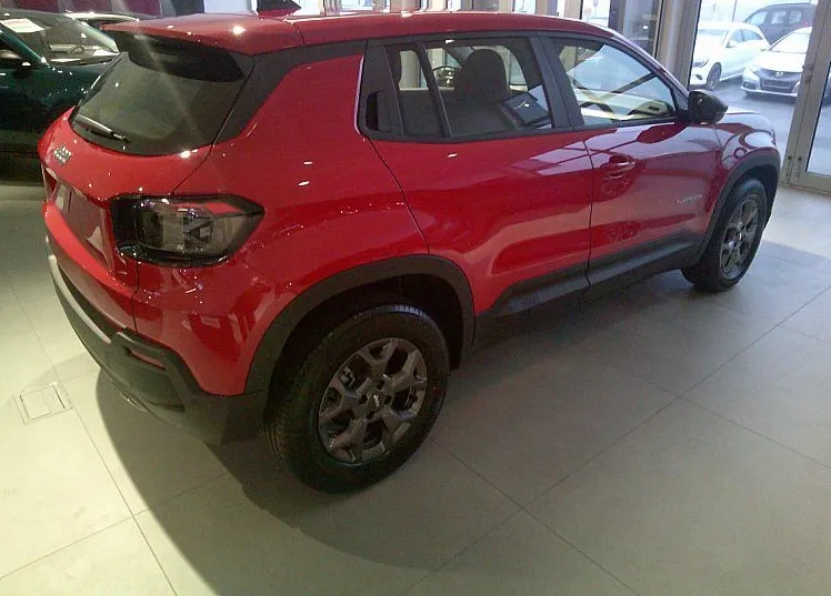 Zunanja slika - Jeep Avenger - 1.2 GSE 100 Altitude - 11