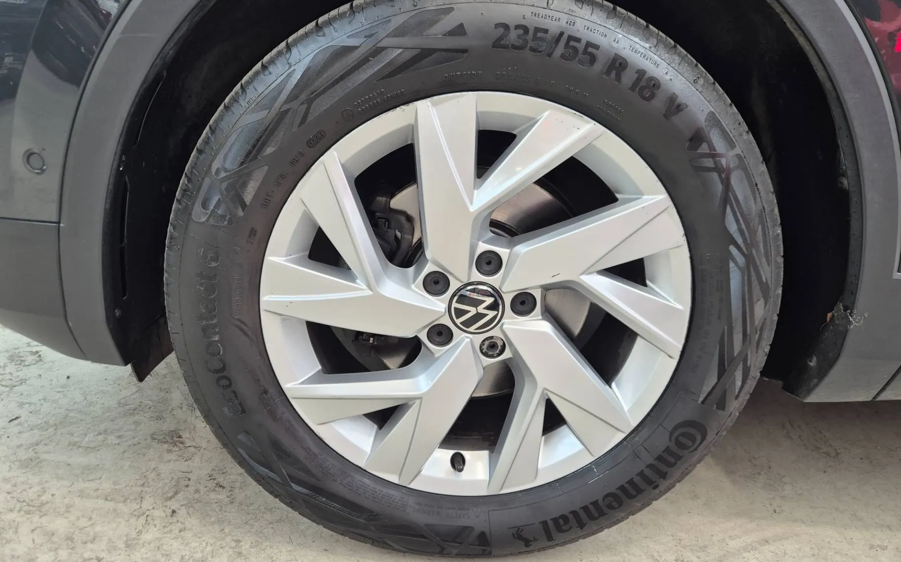 Notranja slika - Volkswagen Tiguan - 2.0 TDI SCR BMT DSG Elegance 110kW... - 9