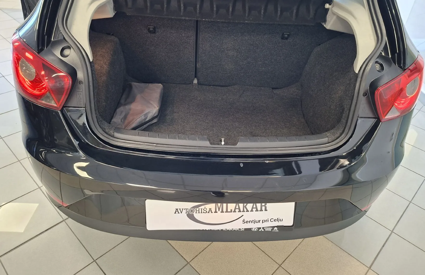 Zunanja slika - Seat Ibiza - 1.4 16V Style-HITRI KREDIT-ODLIČEN- - 15