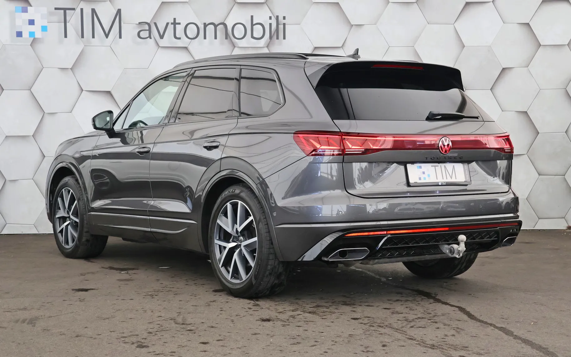 Zunanja slika - Volkswagen Touareg - 3.0 V6 TDI 4-Motion Tiptronic R-Line 286KM - 4