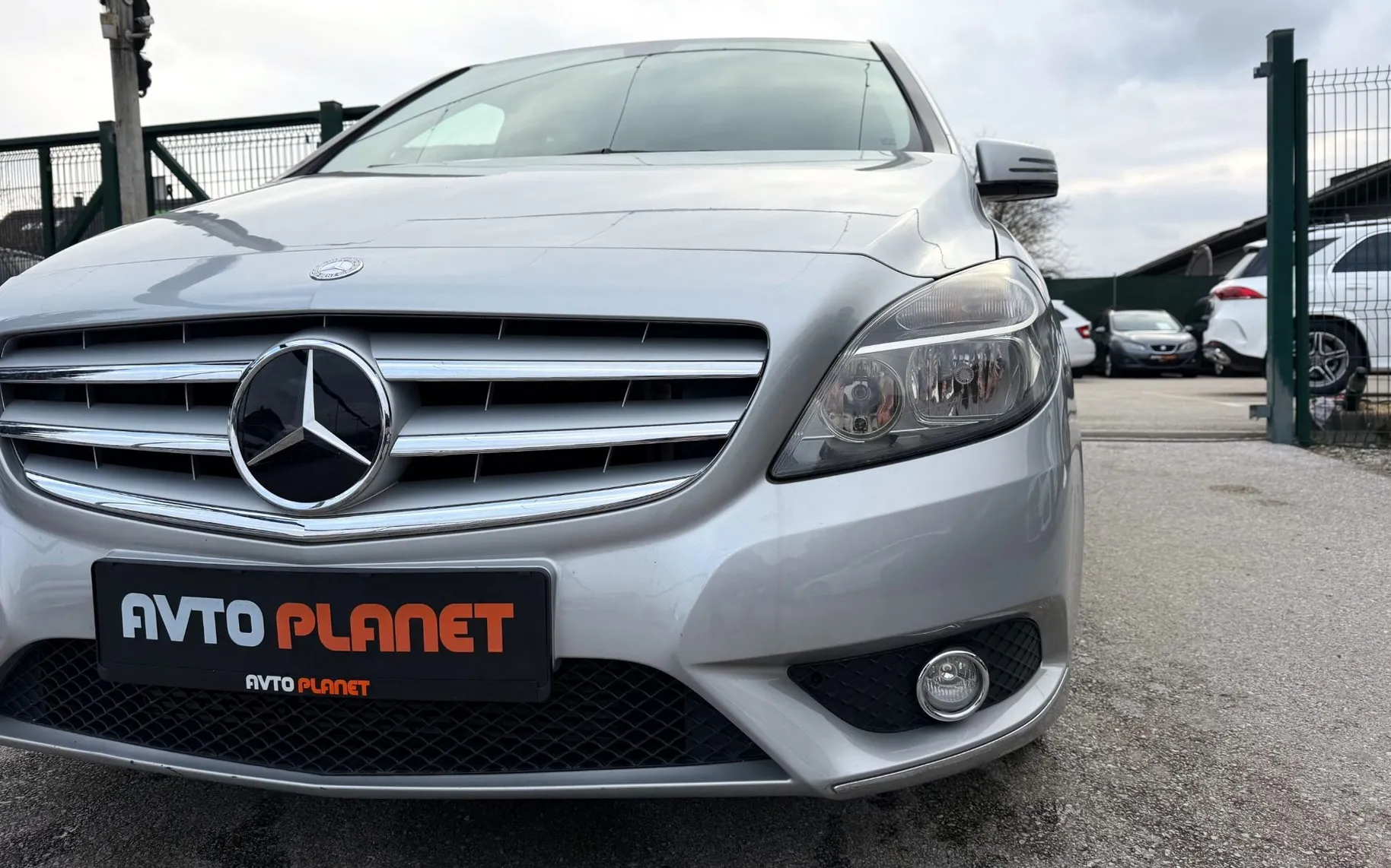 Zunanja slika - Mercedes-Benz B-Razred - B 200 CDI 2.LASTNICA KAMERA TEMPOMAT ALU 17 - 9