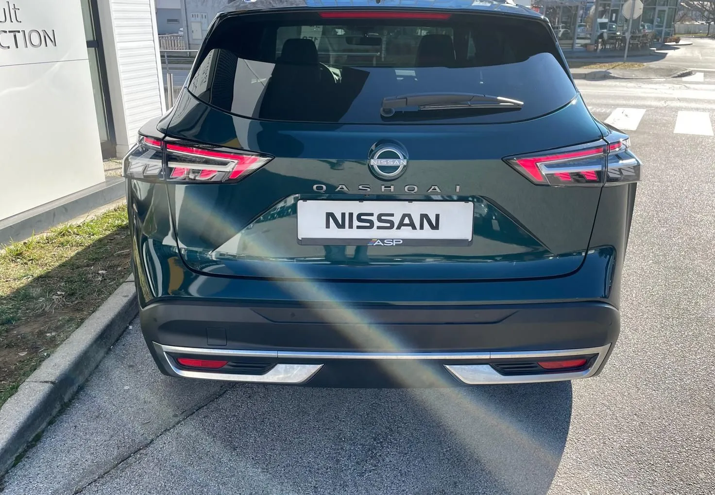 Zunanja slika - Nissan Qashqai - 1.3 DIG-T Mild Hybr.158 4WD X-Tron.TEKNA - 5