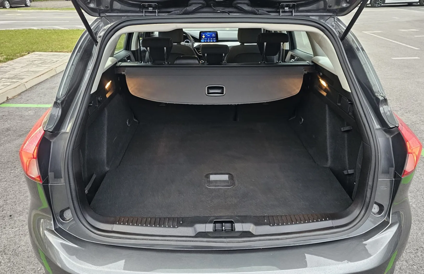 Zunanja slika - Ford Focus - Karavan 1.5 120|LED|AC|NAVI|ASSIS|Wirtual|ALU|BT - 11