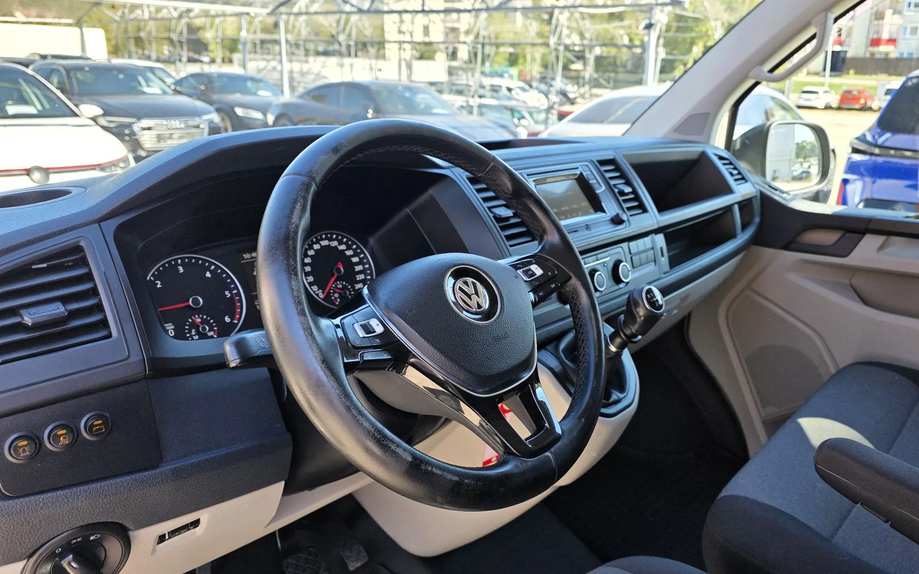 Zunanja slika - Volkswagen Transporter - T6 2.0TDI N1 DELAVNICA KAMPER KLJUKA TEMP - 7