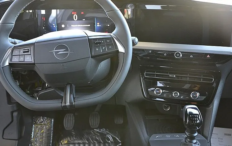 Zunanja slika - Opel Mokka - 1.2 TURBO 100KW EDITION - 10