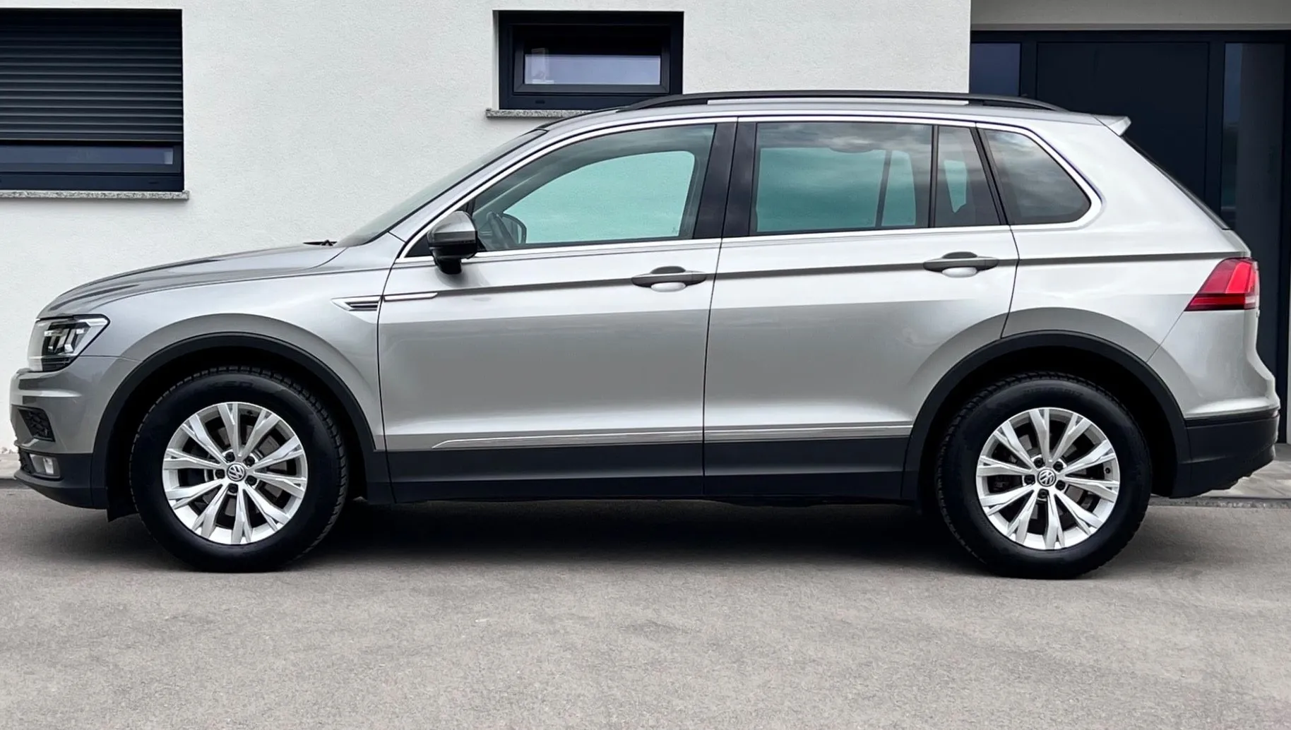 Zunanja slika - Volkswagen Tiguan - 1.4 TSI+1.LAST+SLO+LED+ACC+R.KAMERA - 4