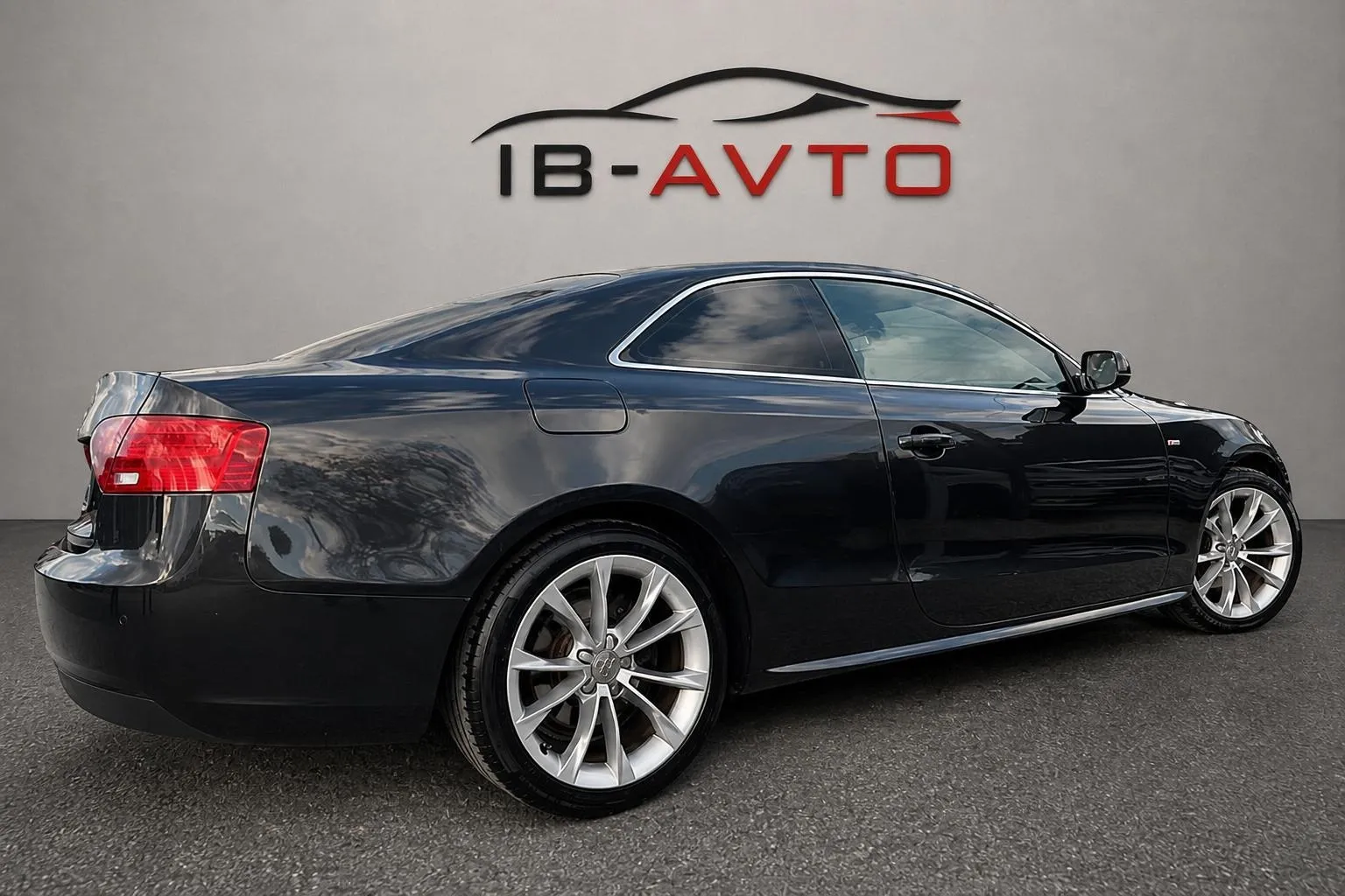 Zunanja slika - Audi A5 - Coupe  2.0 TDI - 3