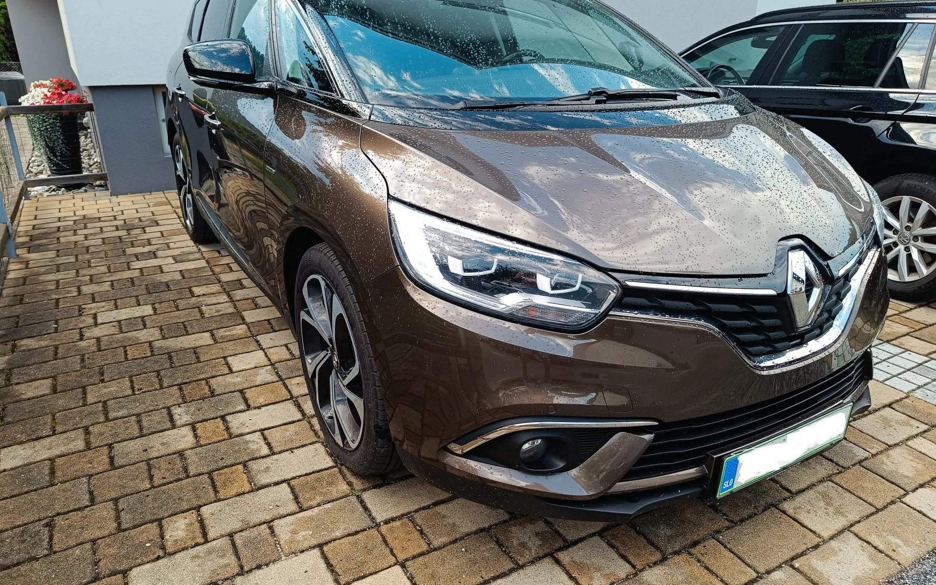 Zunanja slika - Renault Scénic - Grand  dCi 130 Energy Edition One - 2