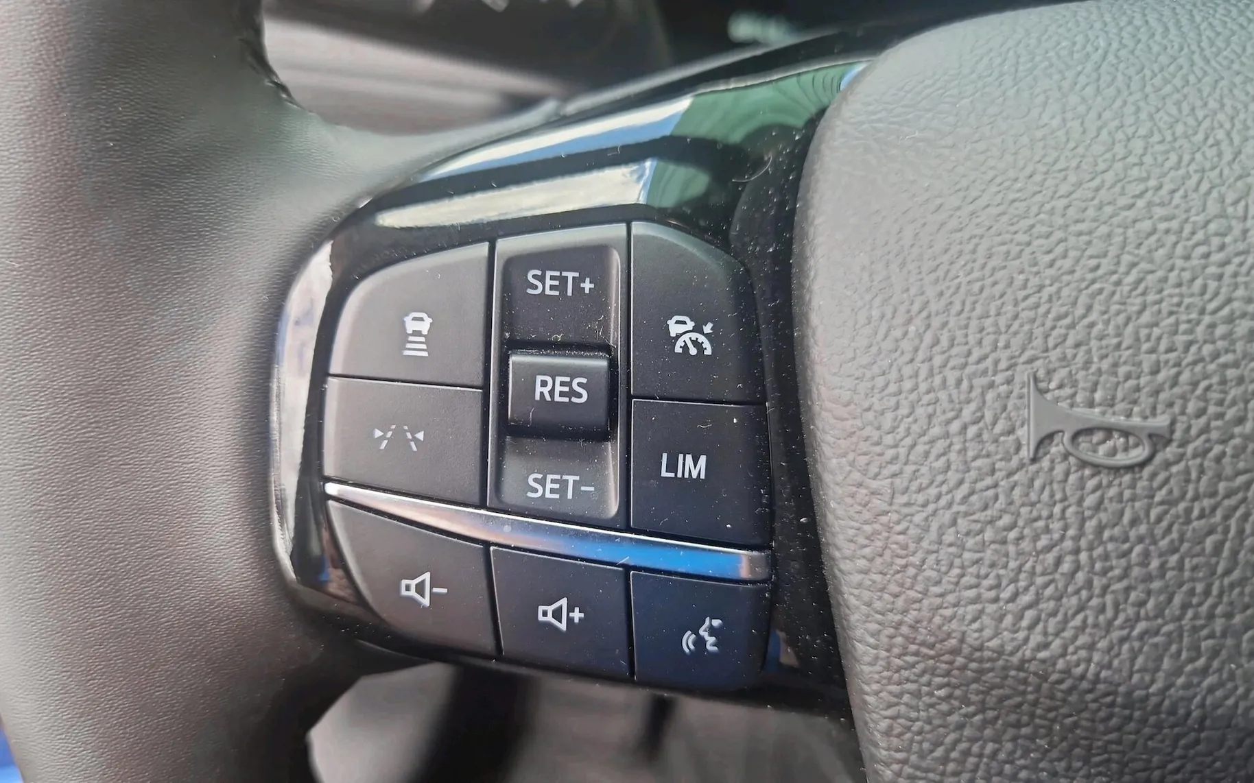 Zunanja slika - Ford Kuga - 1.5 EcoBoost Titanium AVT-SLO-RADAR-360o KAM- - 15
