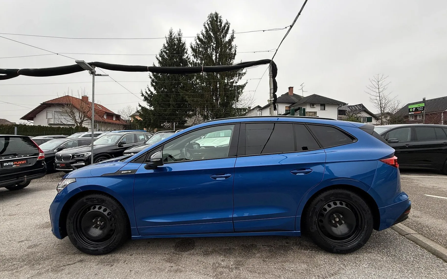 Zunanja slika - Škoda Enyaq - IV 80X SPORT LiNE MATRIX  ACC WEBASTO ALU 20 KLJUKA - 2